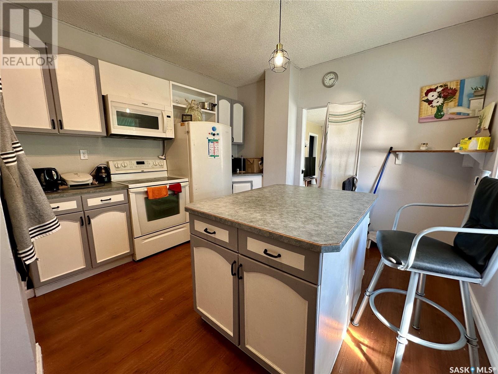 1181 107th Street, North Battleford, Saskatchewan  S9A 1Z2 - Photo 8 - SK011875