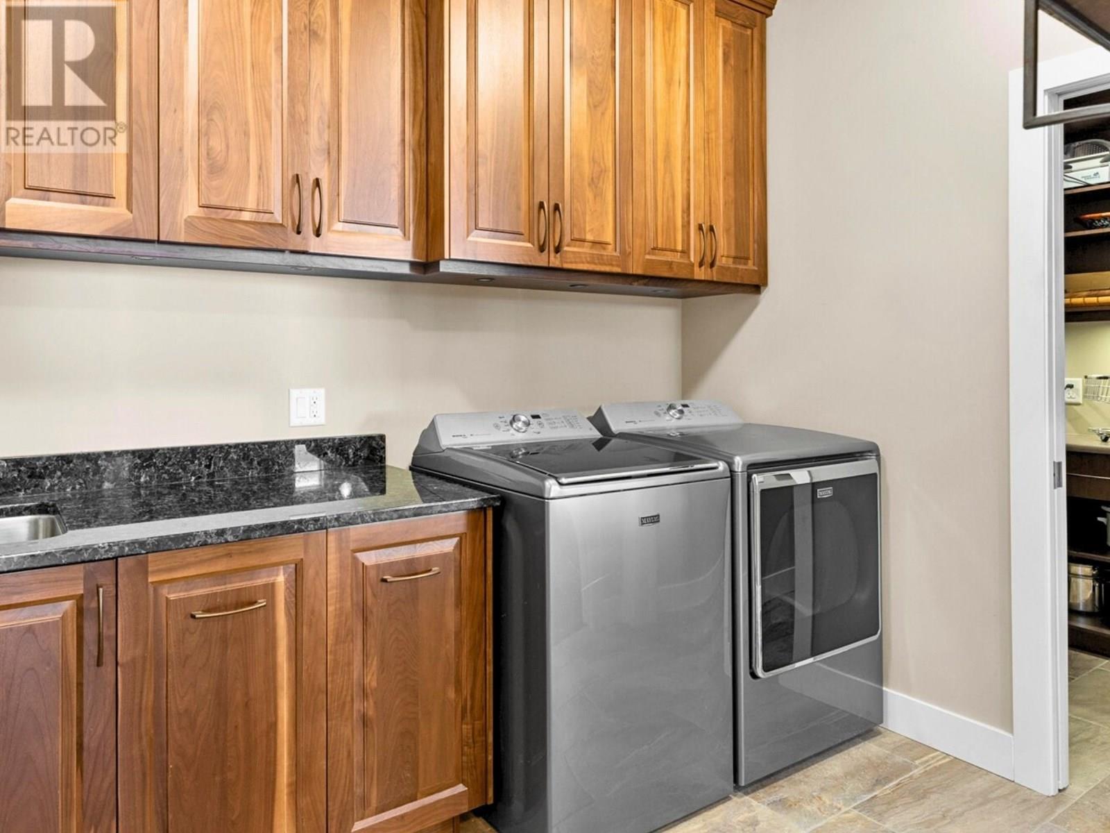 Property at 5580 Trestle Ridge Court image 4