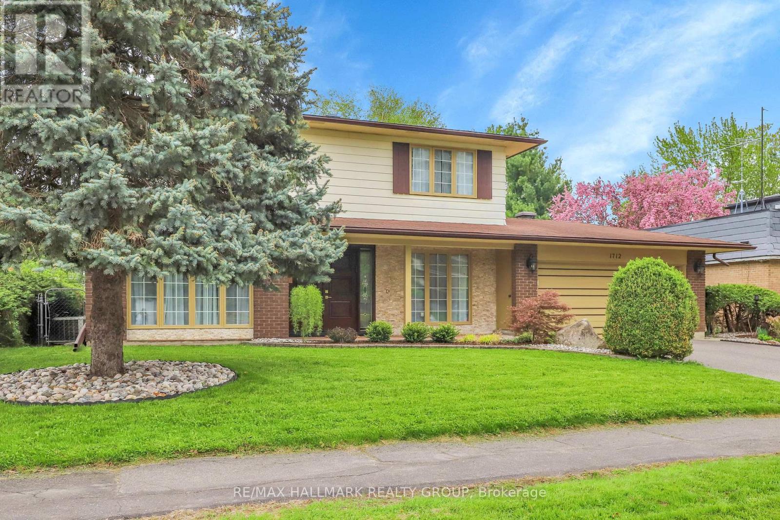 Property at 1712 PLAYFAIR DRIVE image 3