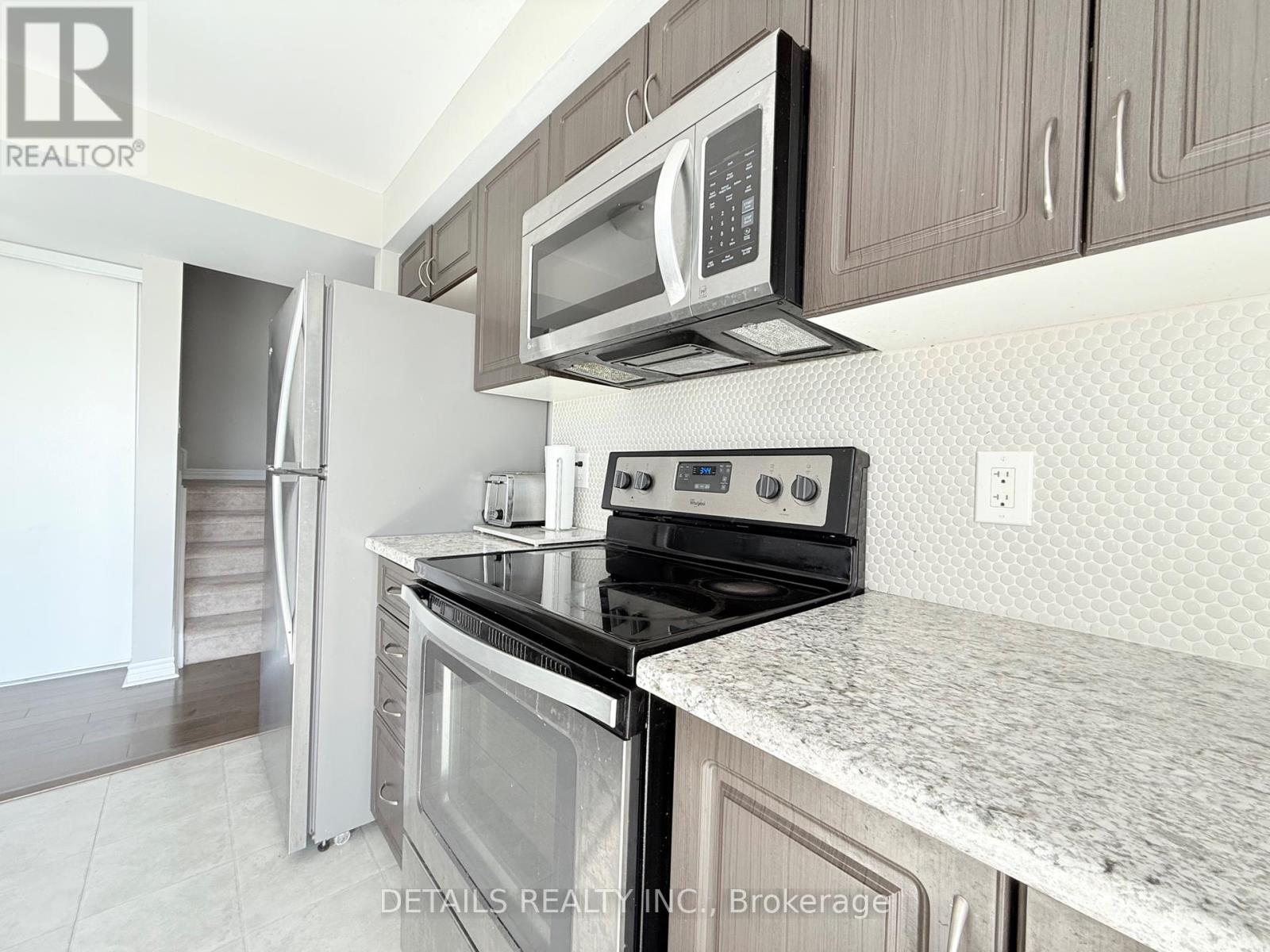 B - 743 Magnolia Street, Ottawa, Ontario  K4A 3W4 - Photo 11 - X12269165