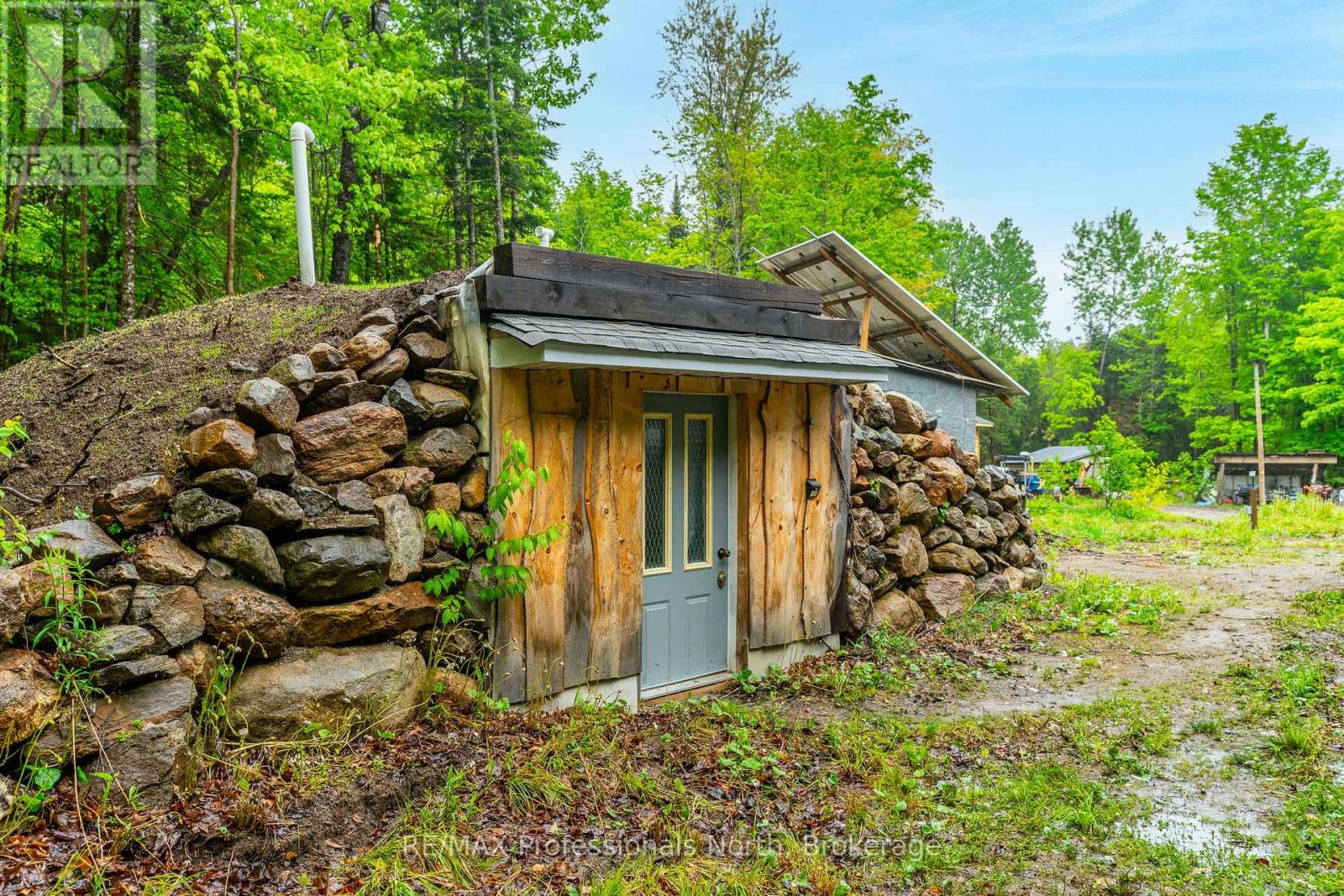 18240 Highway 118 Highway, Highlands East, Ontario  K0L 2Y0 - Photo 41 - X12190021