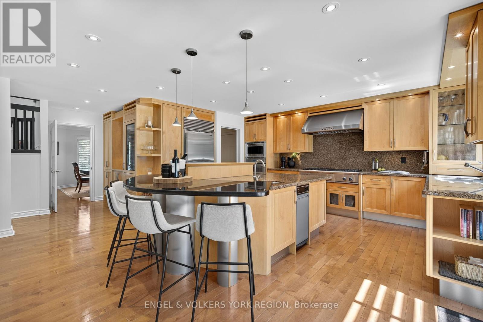 104 Mcclure Drive, King, Ontario  L7B 1B9 - Photo 13 - N12268805