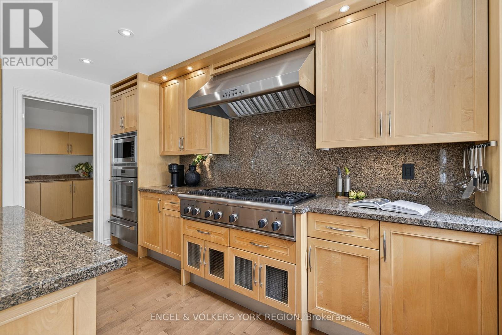 104 Mcclure Drive, King, Ontario  L7B 1B9 - Photo 15 - N12268805