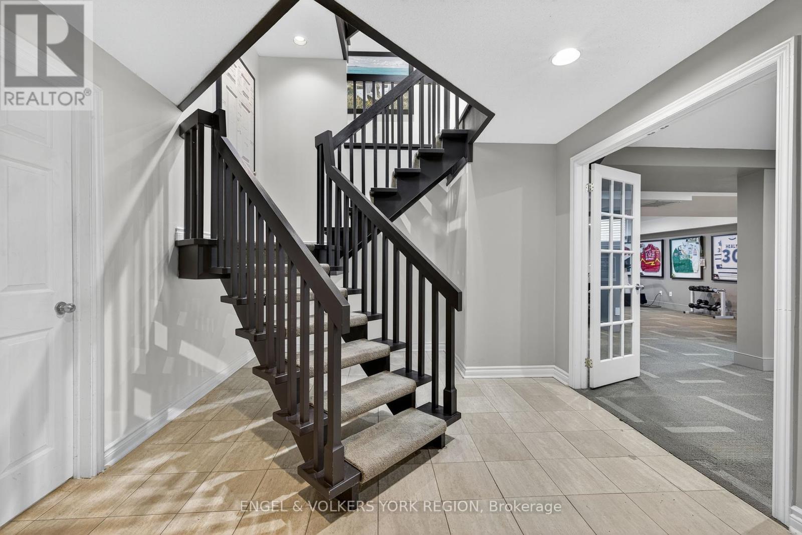 104 Mcclure Drive, King, Ontario  L7B 1B9 - Photo 29 - N12268805
