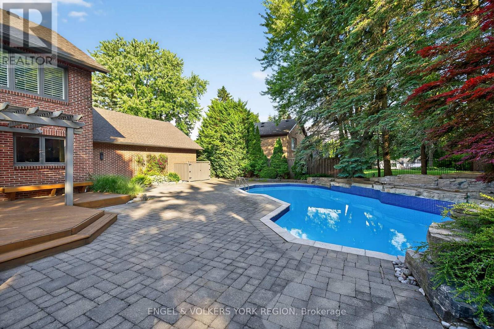 104 Mcclure Drive, King, Ontario  L7B 1B9 - Photo 36 - N12268805