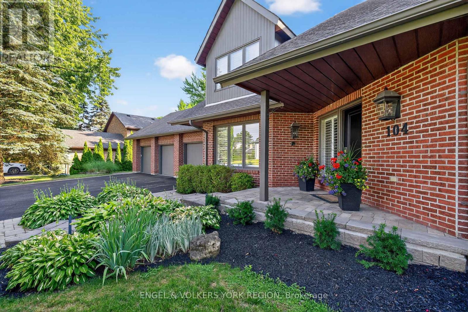 Property at 104 MCCLURE DRIVE image 4