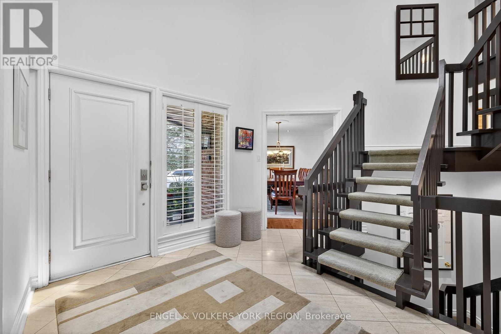 104 Mcclure Drive, King, Ontario  L7B 1B9 - Photo 6 - N12268805