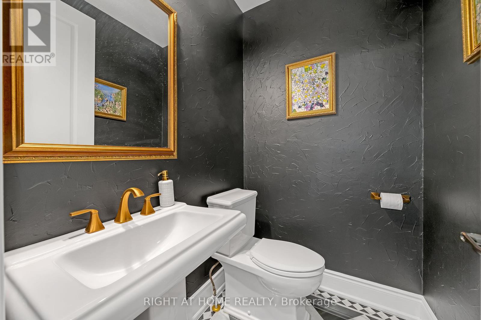 45 Cairns Gate, King, Ontario  L7B 0P5 - Photo 21 - N12265613