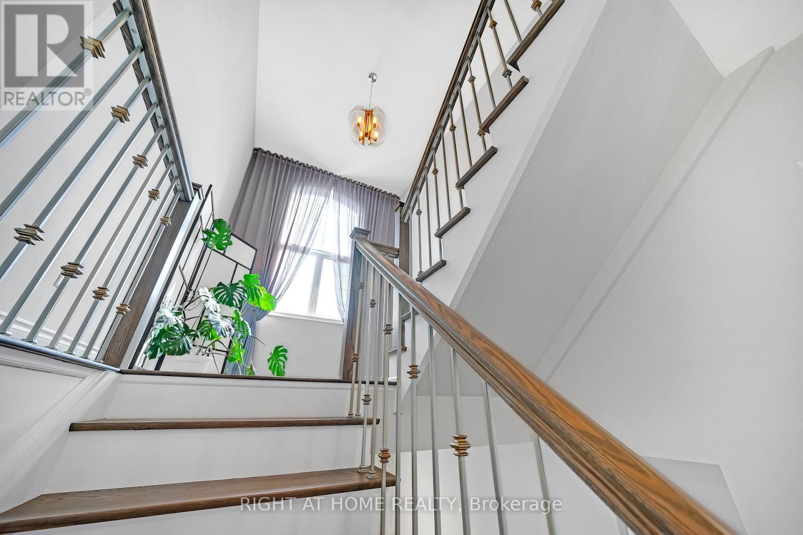 45 Cairns Gate, King, Ontario  L7B 0P5 - Photo 22 - N12265613