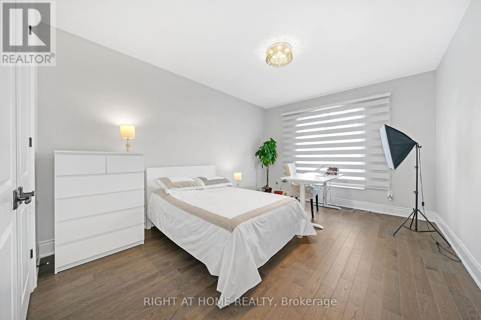 45 Cairns Gate, King, Ontario  L7B 0P5 - Photo 31 - N12265613