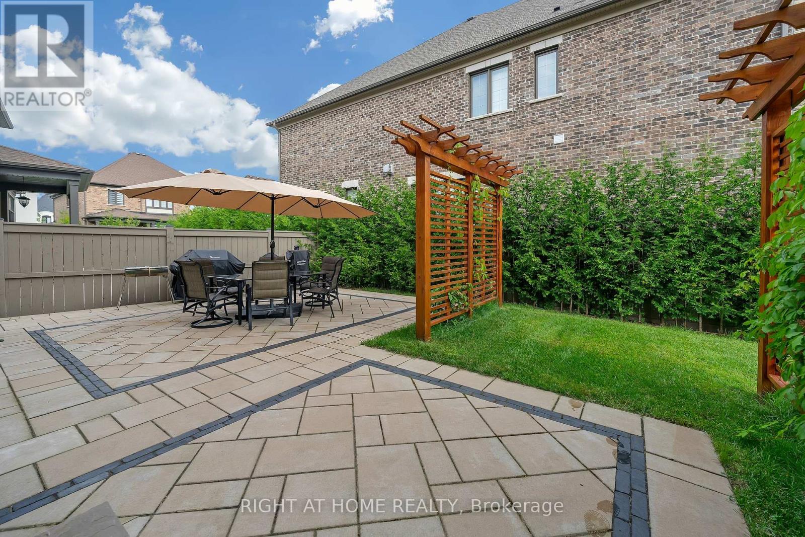 45 Cairns Gate, King, Ontario  L7B 0P5 - Photo 33 - N12265613