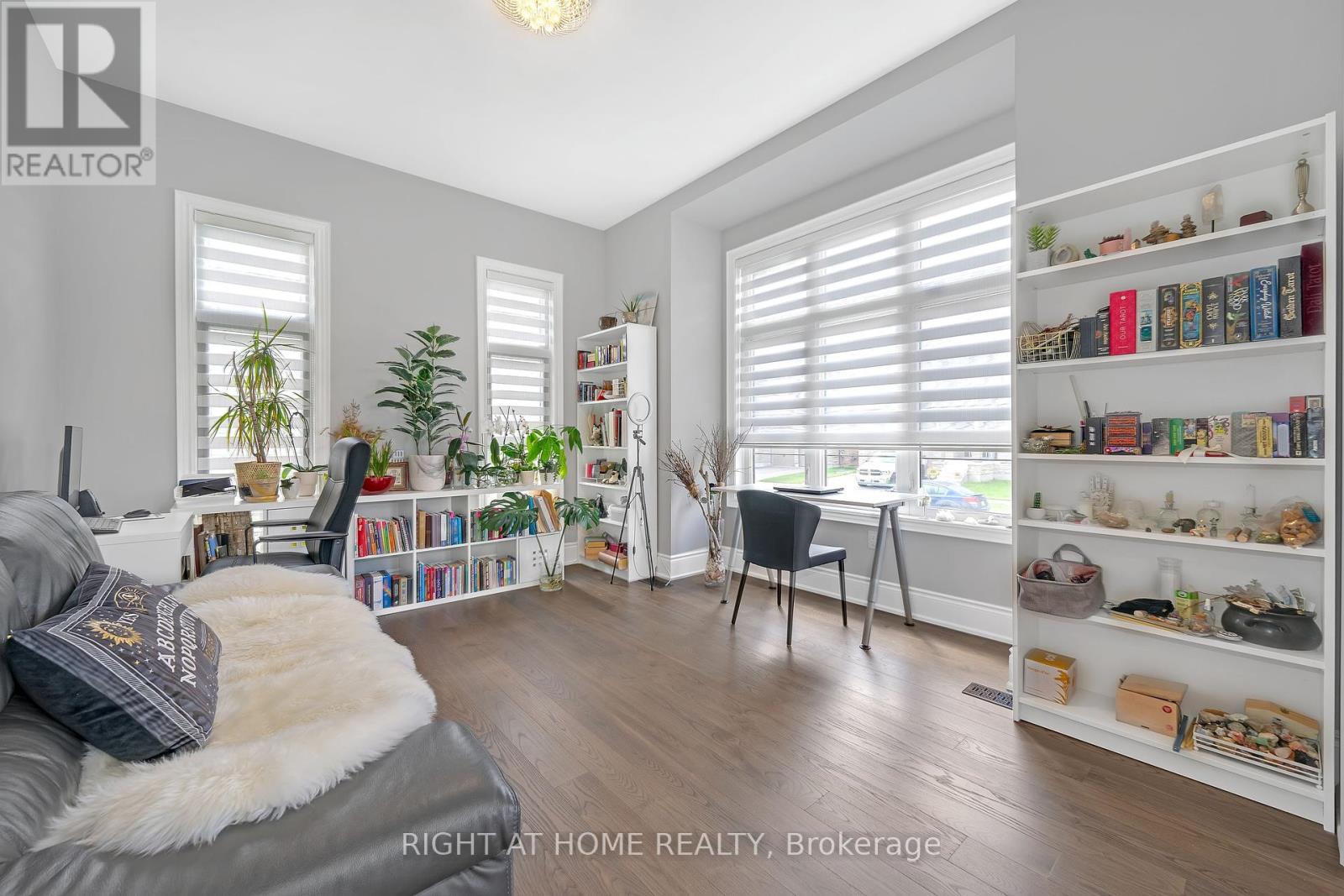 Property at 45 CAIRNS GATE image 4