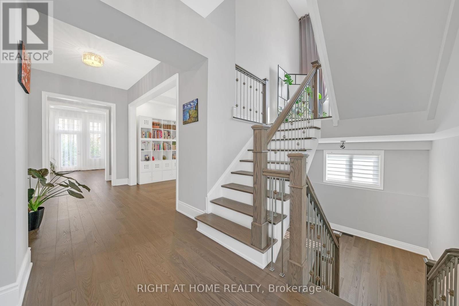 45 Cairns Gate, King, Ontario  L7B 0P5 - Photo 6 - N12265613
