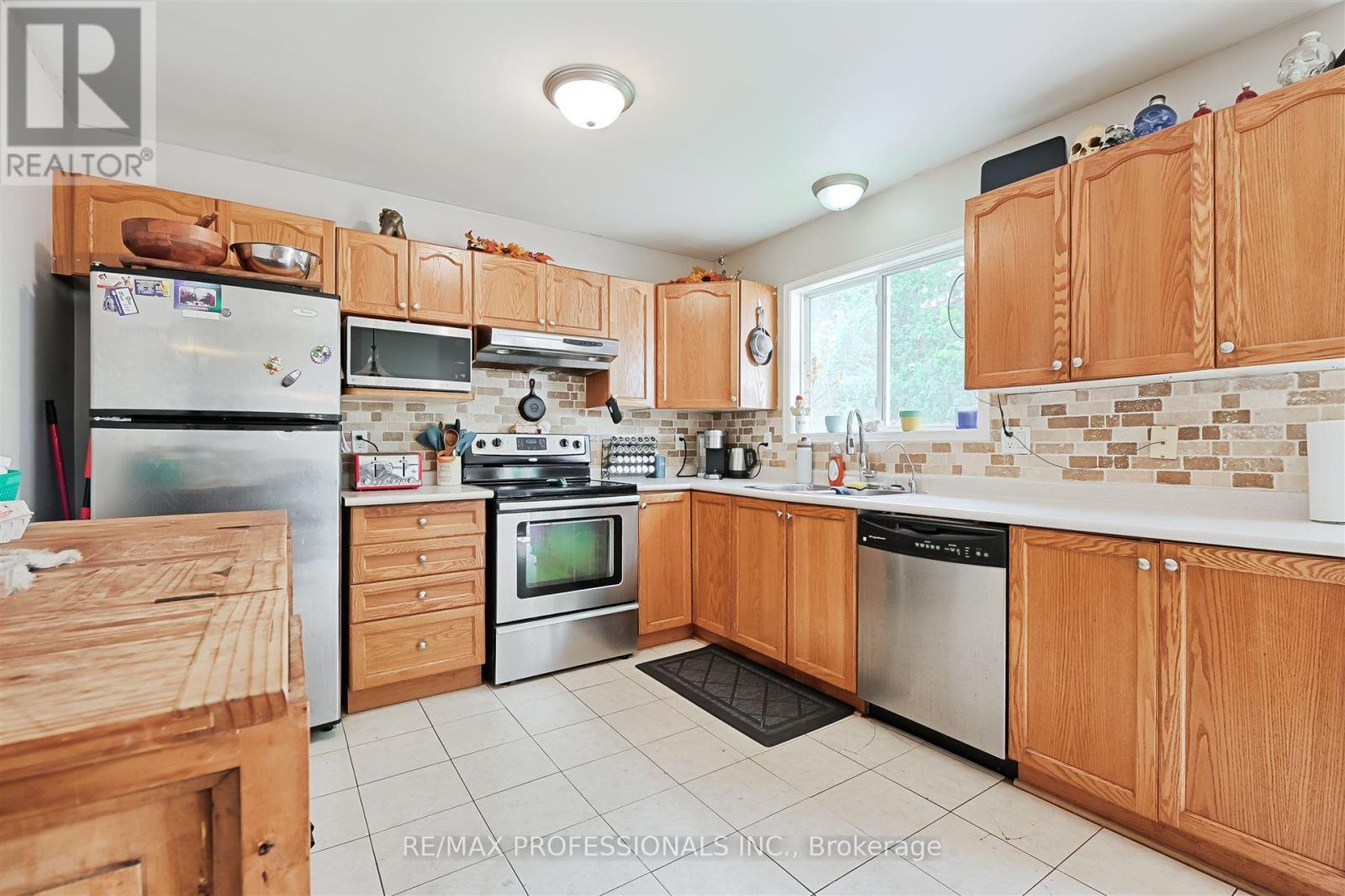 821 10th Innisfil Line, Innisfil, Ontario  L9S 3N4 - Photo 12 - N12269138