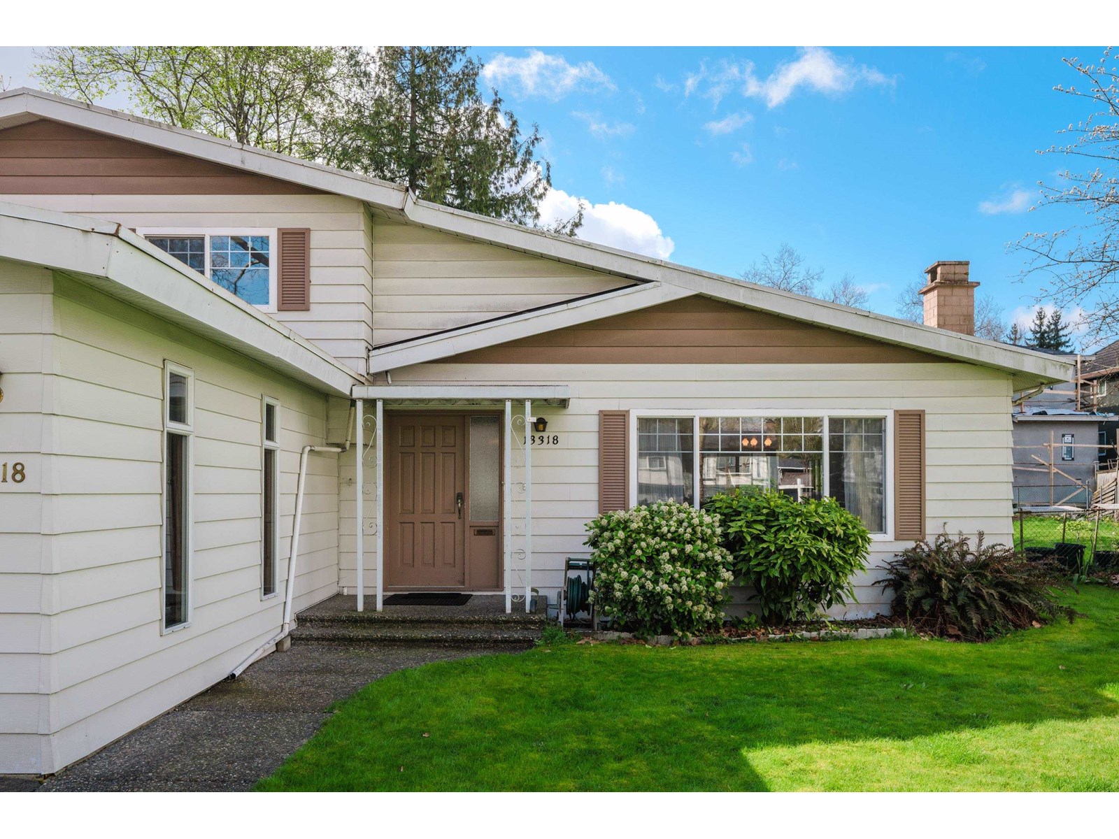 Property at 13318 SUTTON PLACE image 2