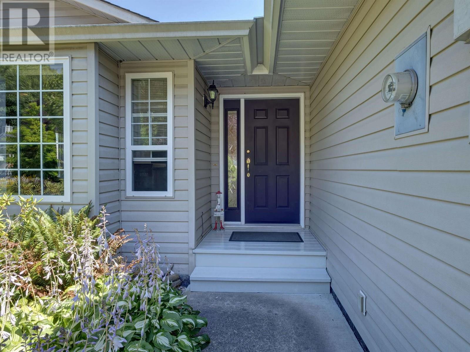 Property at 6080 S GALE AVENUE image 4