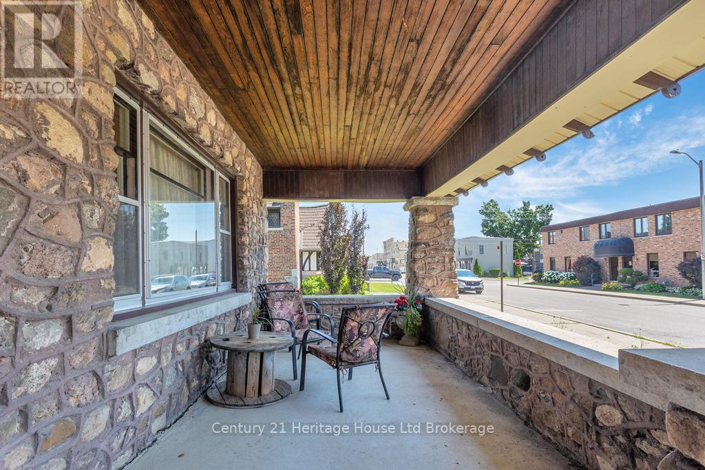 48 Brock Street W, Tillsonburg, Ontario  N4G 2A5 - Photo 23 - X12269188