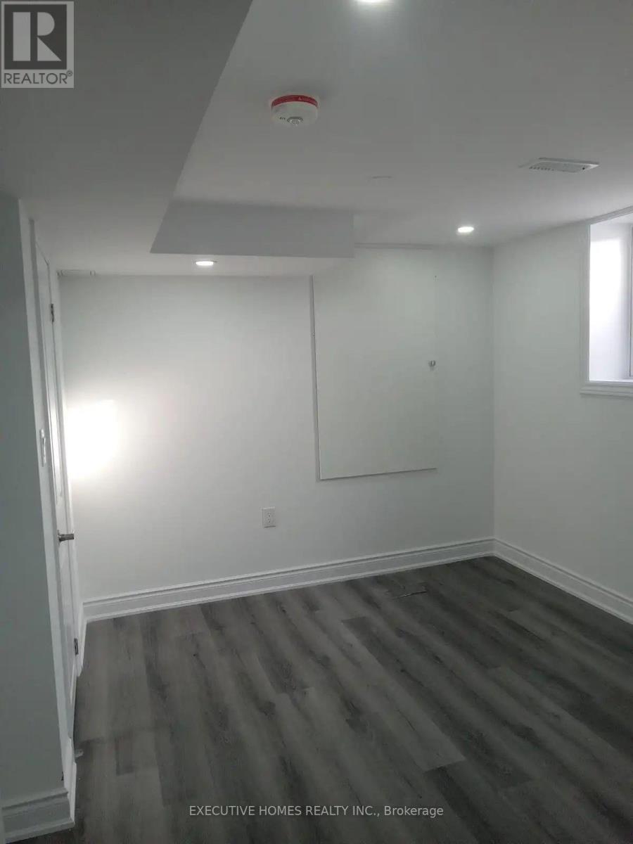 Basement - 146 Sandyshores Drive E, Brampton, Ontario  L6R 2M3 - Photo 9 - W12268811