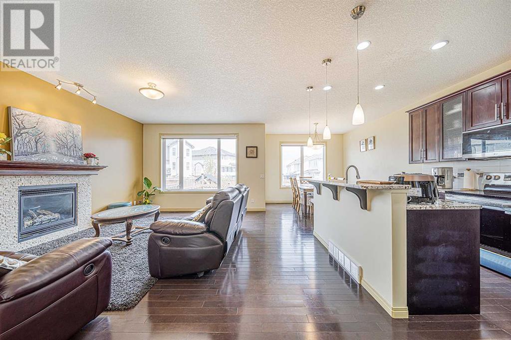 Property at 1609 Sherwood Boulevard NW image 4