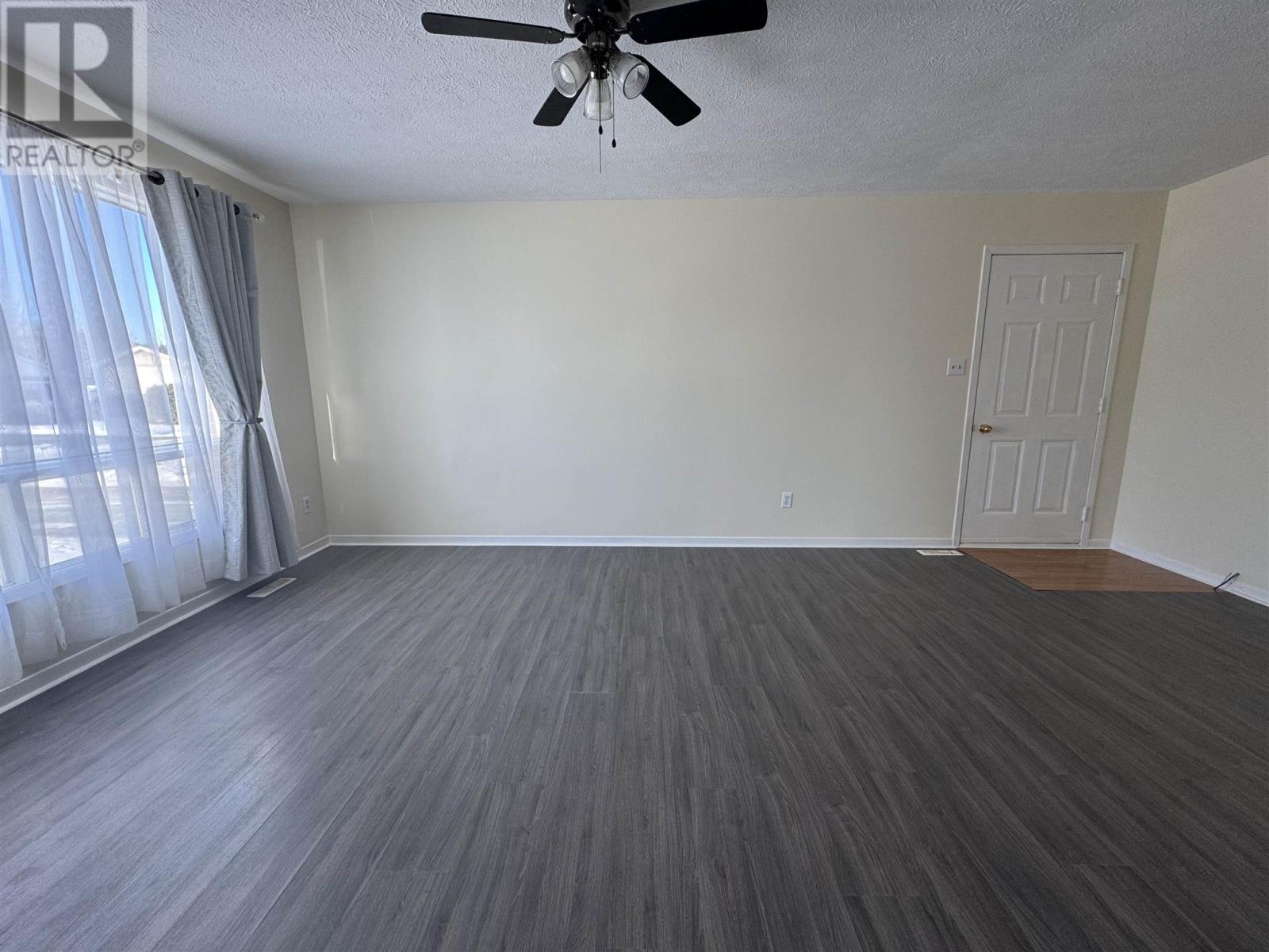 77 Matachewan Rd, Manitouwadge, Ontario  P0T 2C0 - Photo 17 - TB250062
