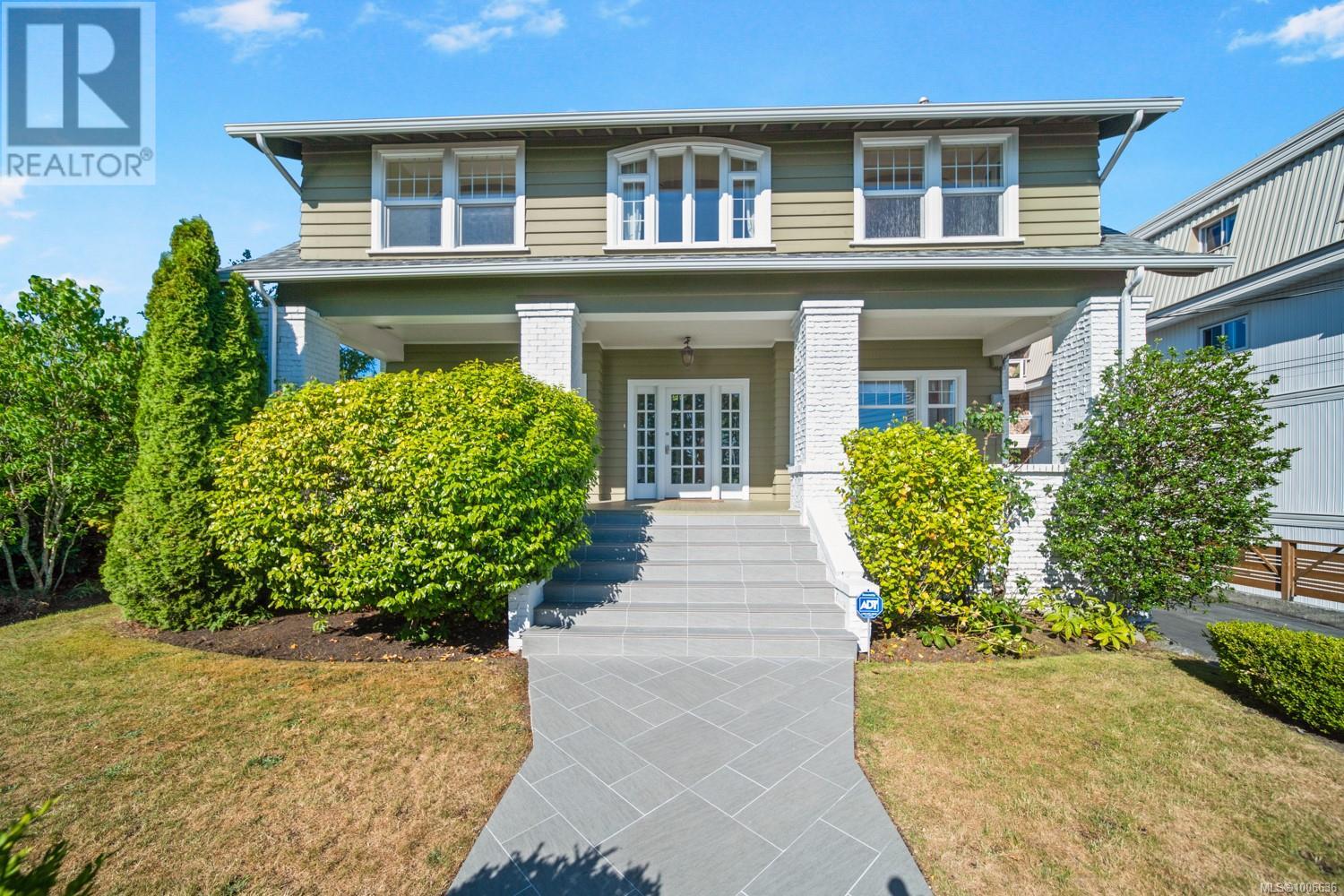Property at 135 Newcastle Ave image 1