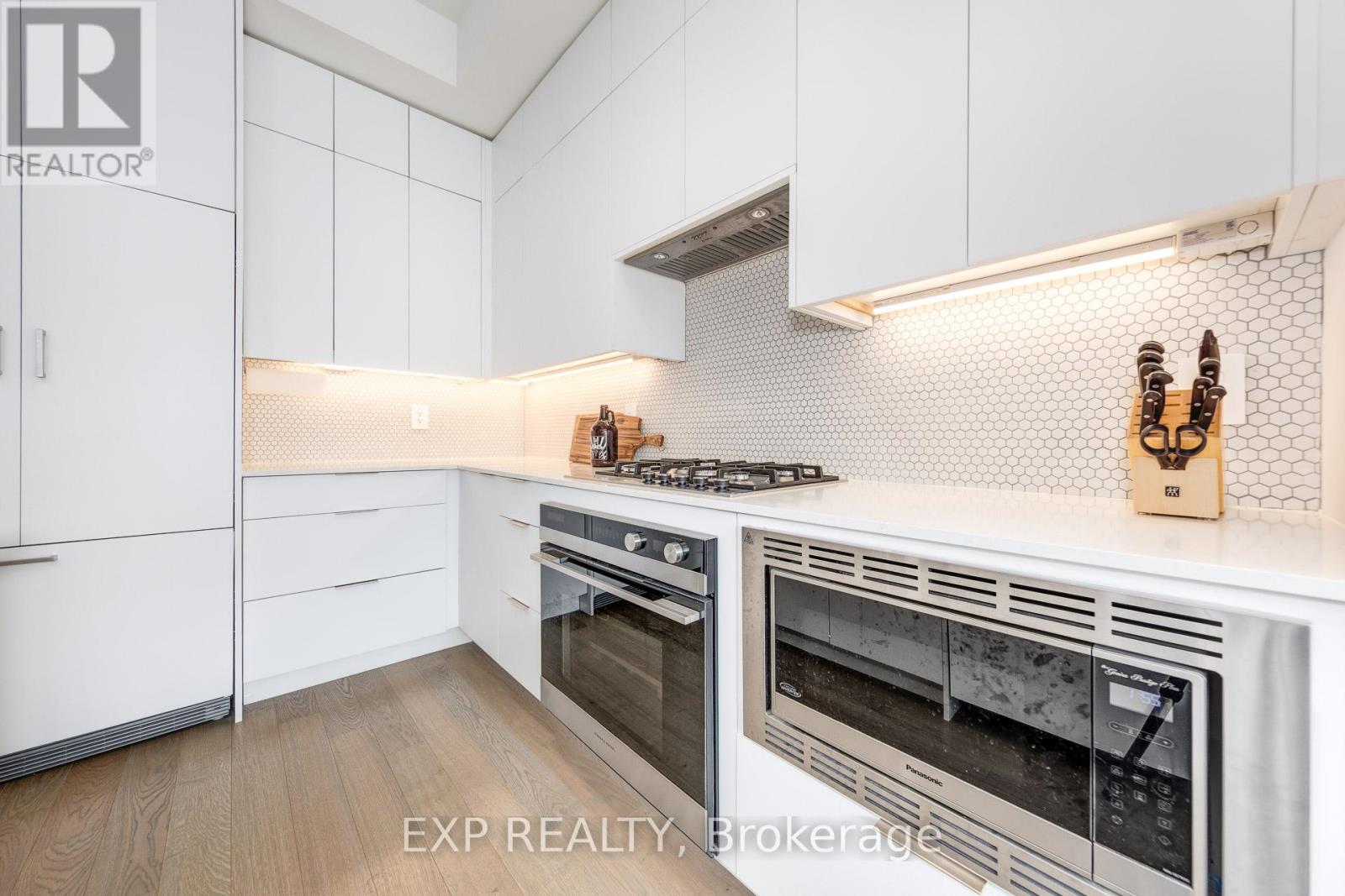 201 - 495 Logan Avenue, Toronto (North Riverdale), Ontario  M4K 0A5 - Photo 11 - E12269223