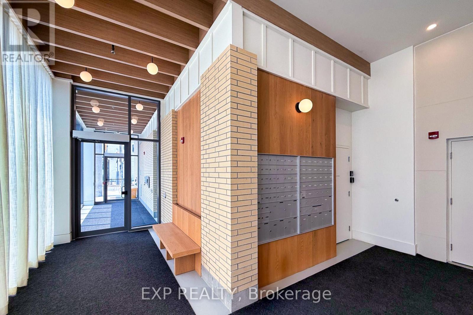 Property at 201 - 495 LOGAN AVENUE image 3