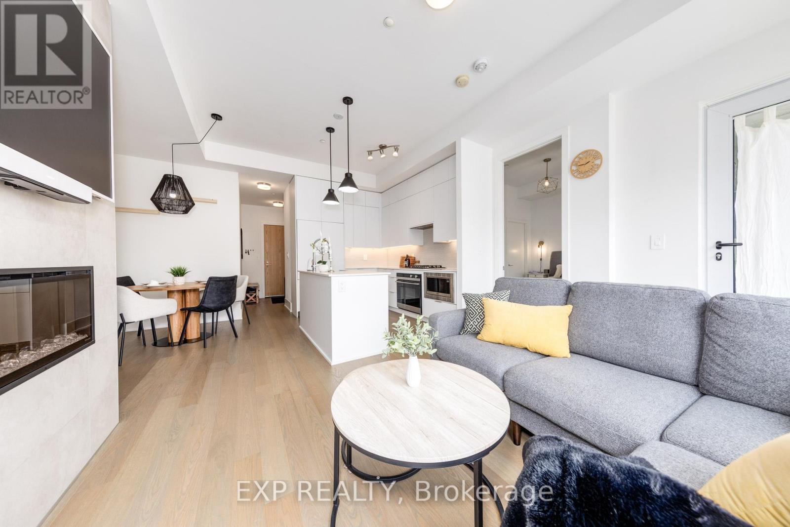 201 - 495 Logan Avenue, Toronto (North Riverdale), Ontario  M4K 0A5 - Photo 4 - E12269223