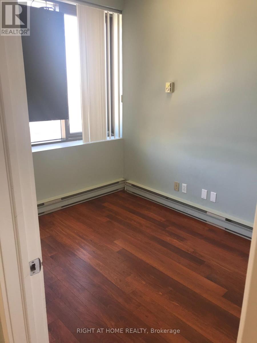205 - 10168 Yonge Street, Richmond Hill, Ontario  L4C 1T6 - Photo 13 - N12269214