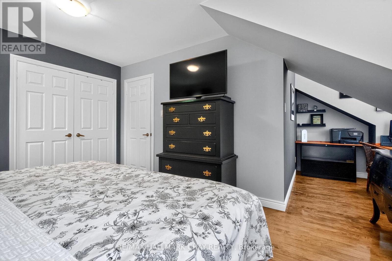 403 Moonstone Road E, Oro-Medonte, Ontario  L0K 1N0 - Photo 14 - S12268920