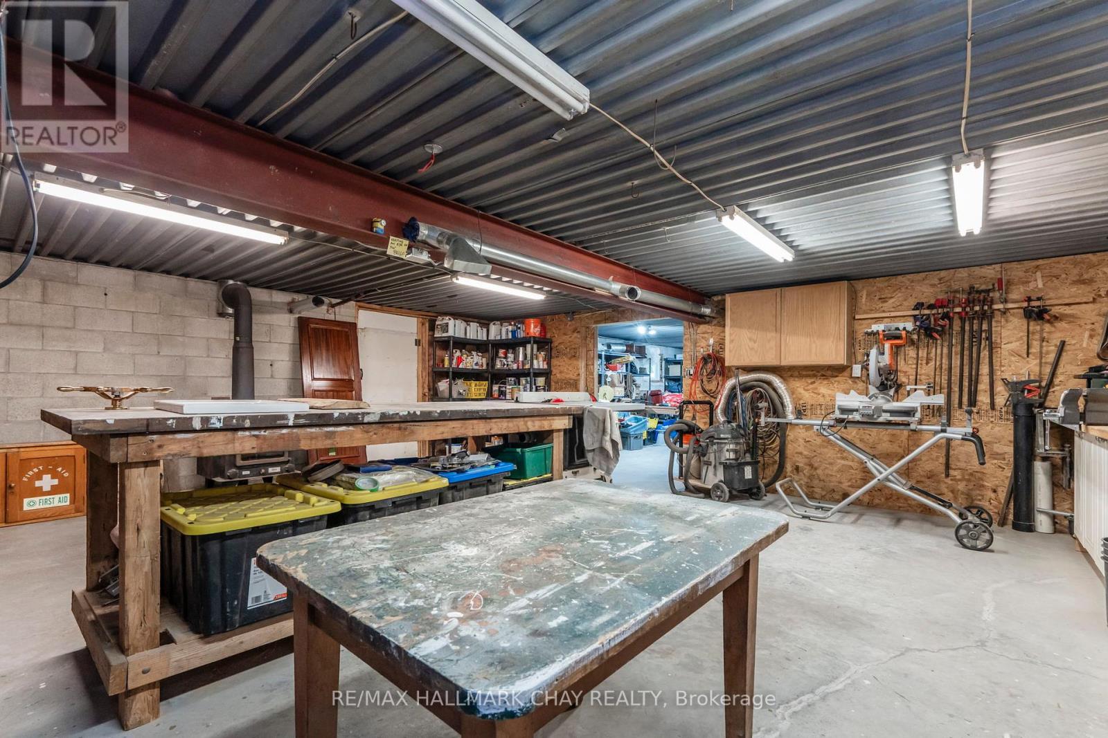 403 Moonstone Road E, Oro-Medonte, Ontario  L0K 1N0 - Photo 31 - S12268920
