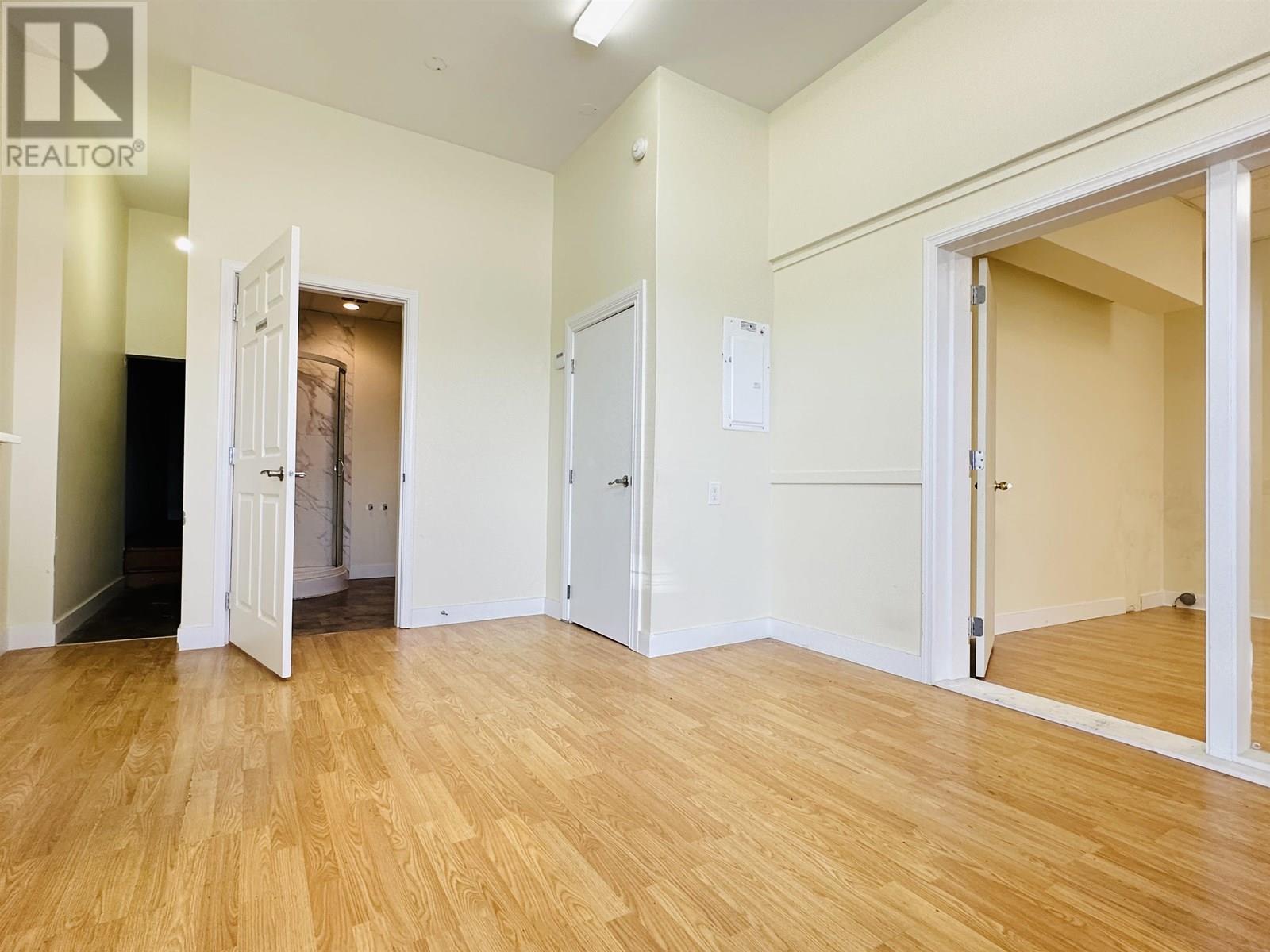 1590 Kingsway Street, Vancouver, British Columbia  V5N 2R9 - Photo 3 - C8070594