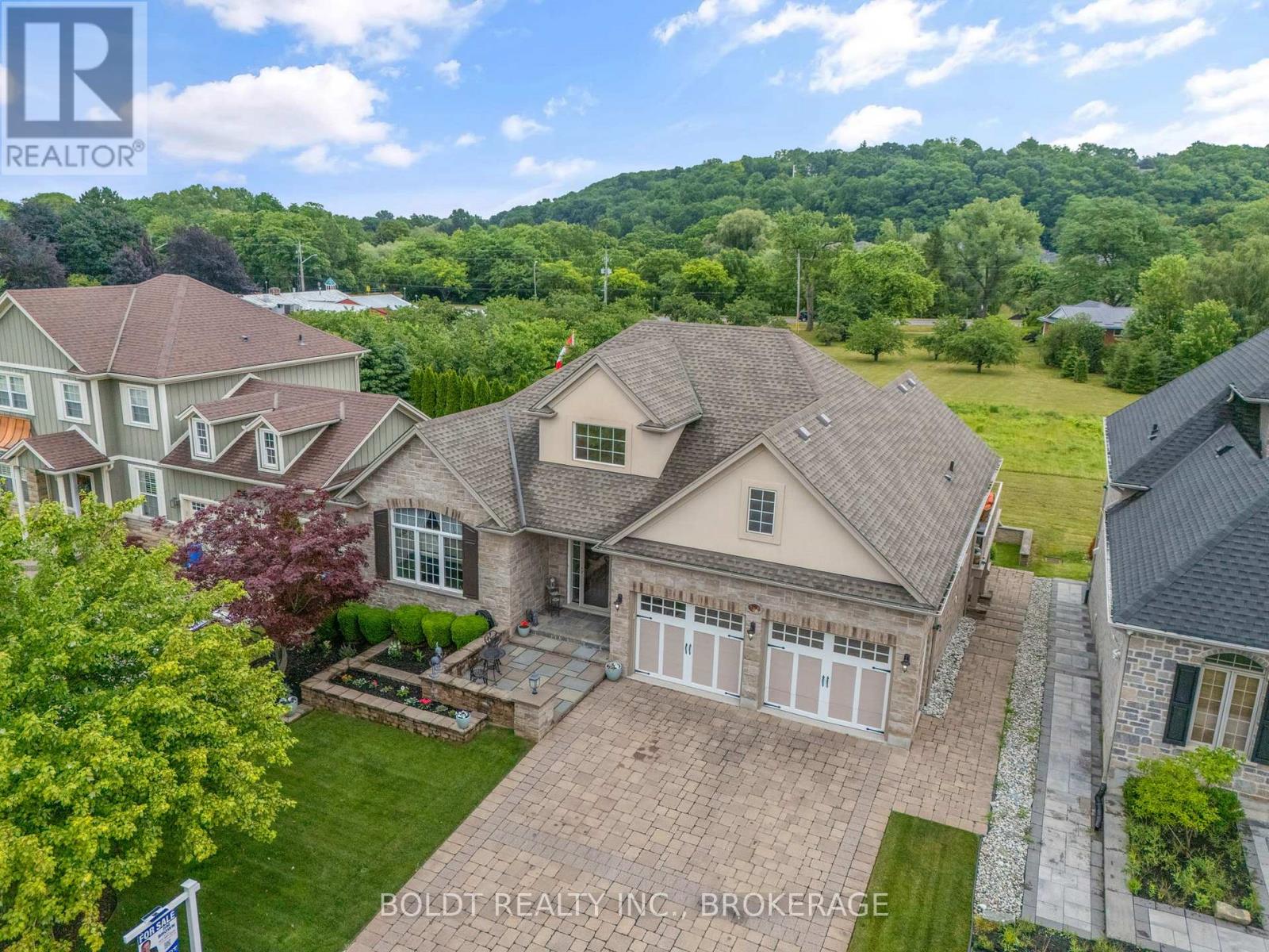 Property at 19 RED HAVEN DRIVE image 4