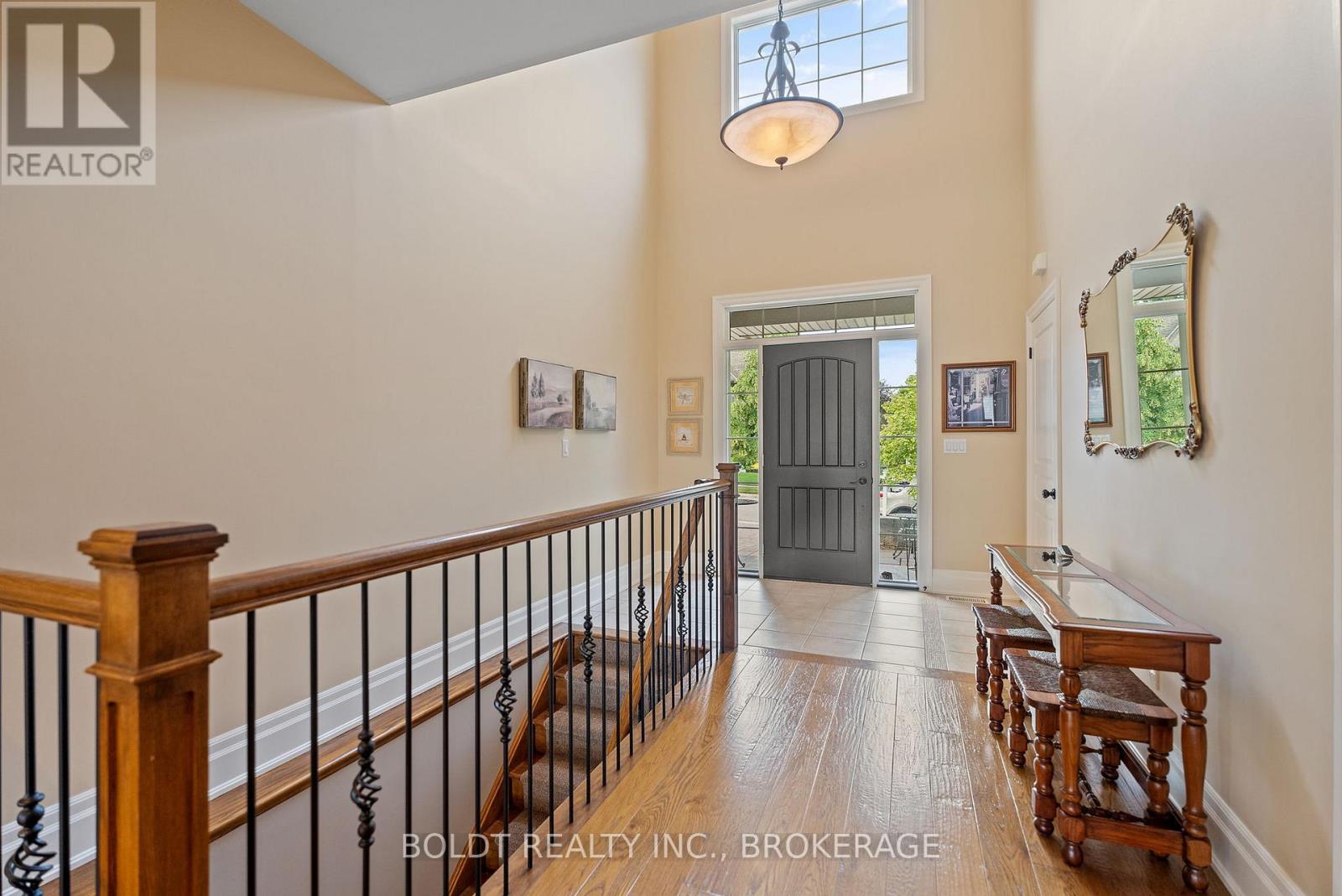19 Red Haven Drive, Niagara-On-The-Lake, Ontario  L0S 1J0 - Photo 7 - X12241016