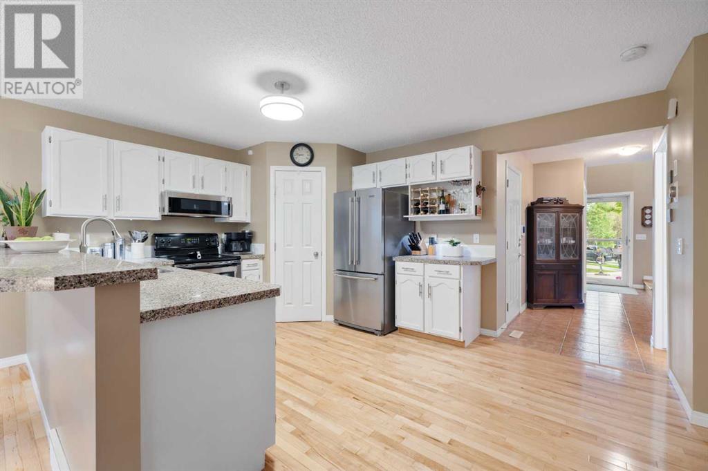 Property at 59 Hidden Creek Rise NW image 3
