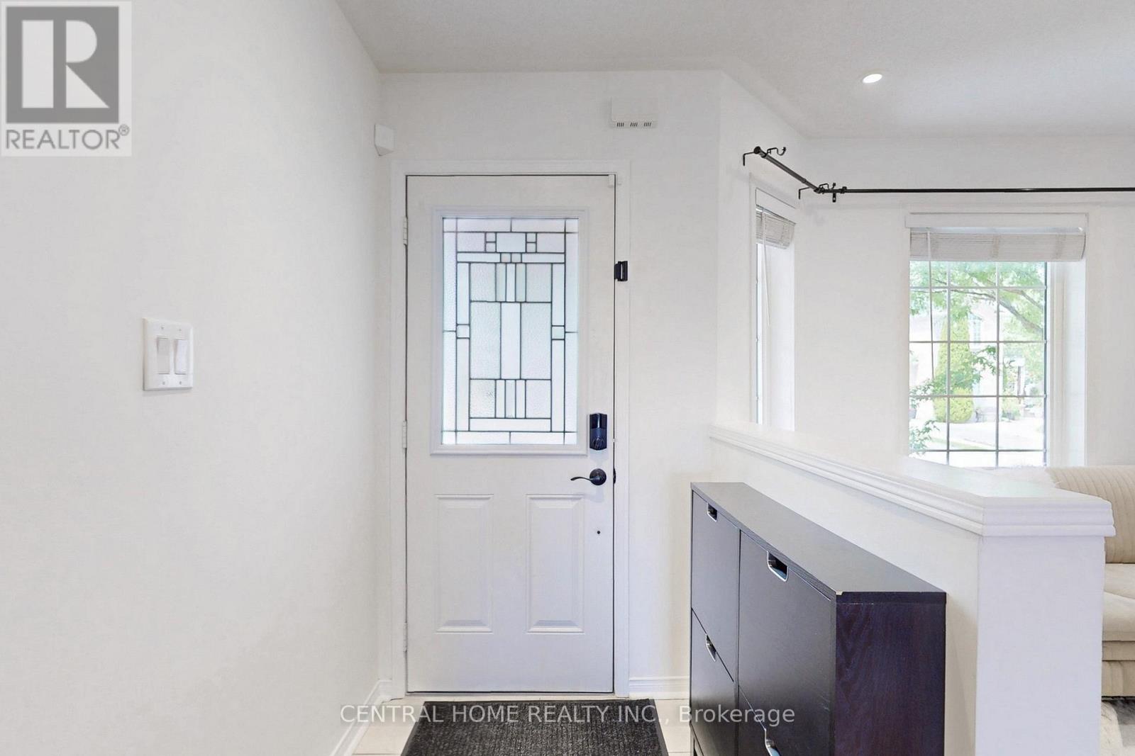 Property at 117 KNAPTON DRIVE image 3