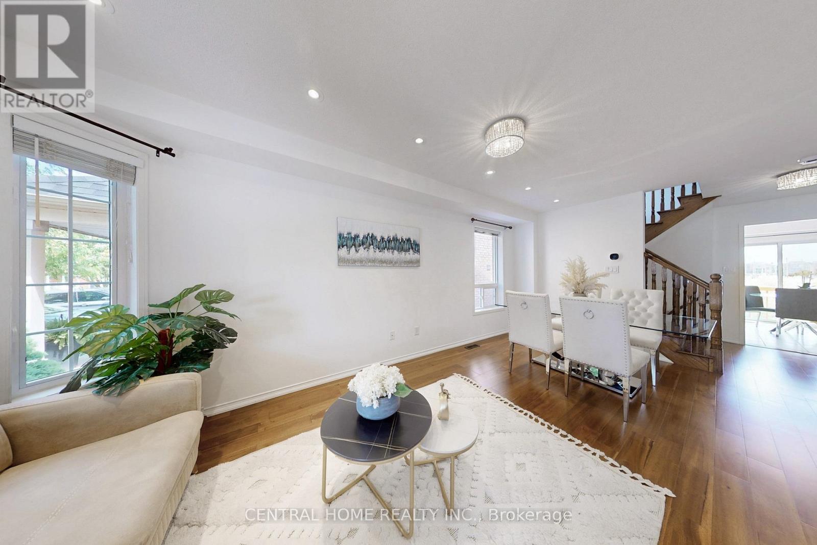 Property at 117 KNAPTON DRIVE image 4