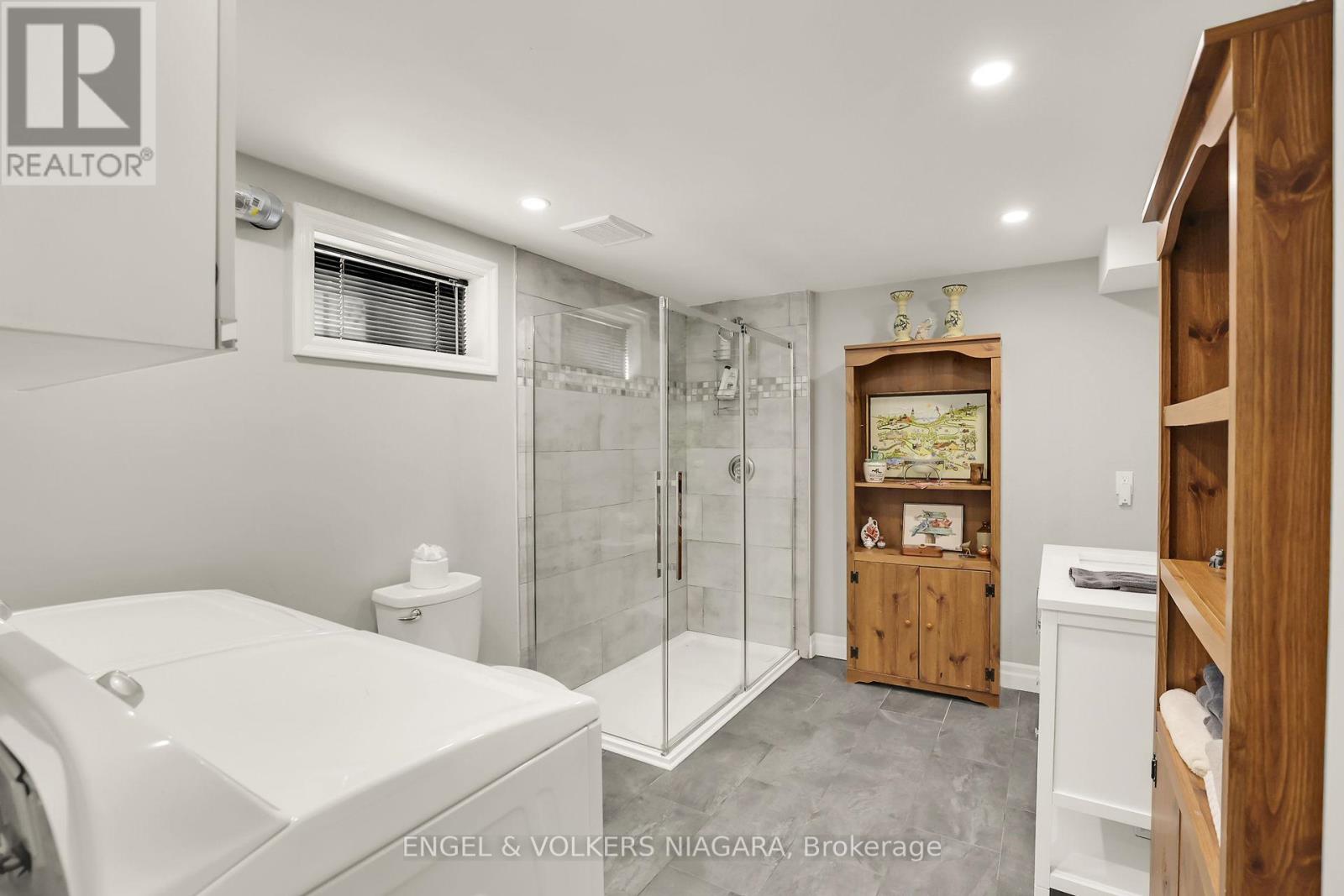 624 Simcoe Street, Niagara-On-The-Lake, Ontario  L0S 1J0 - Photo 39 - X12268366