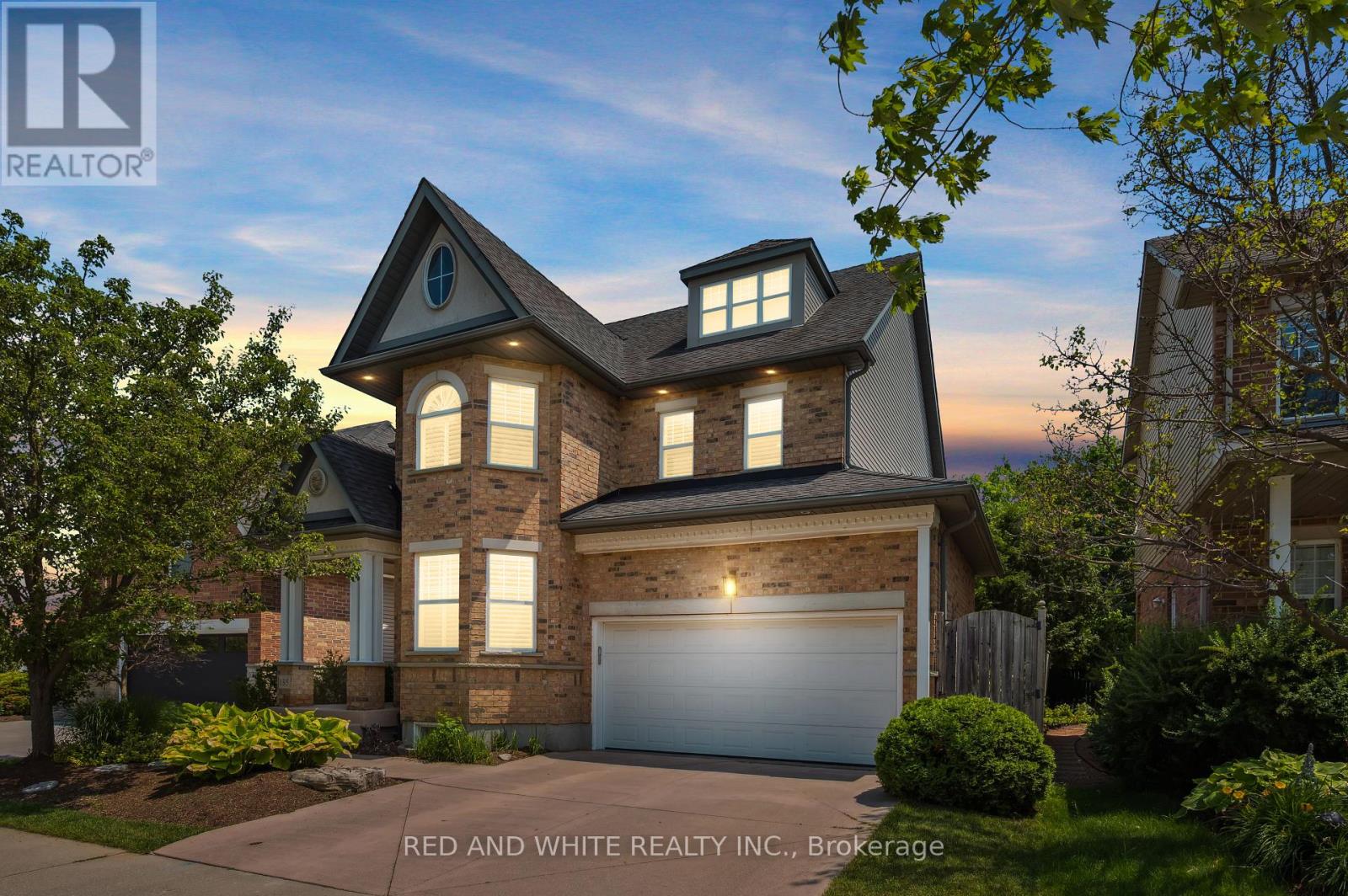 Property at 135 HAWKSWOOD DRIVE image 3