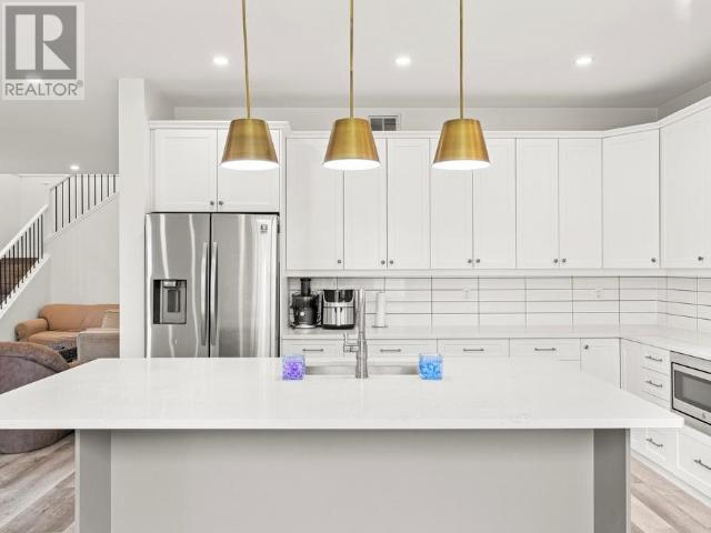 Property at 202 NEECHEAH STREET image 3