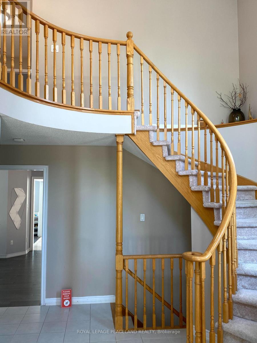 107 Quince Crescent, Markham, Ontario  L3S 3T7 - Photo 9 - N12269300