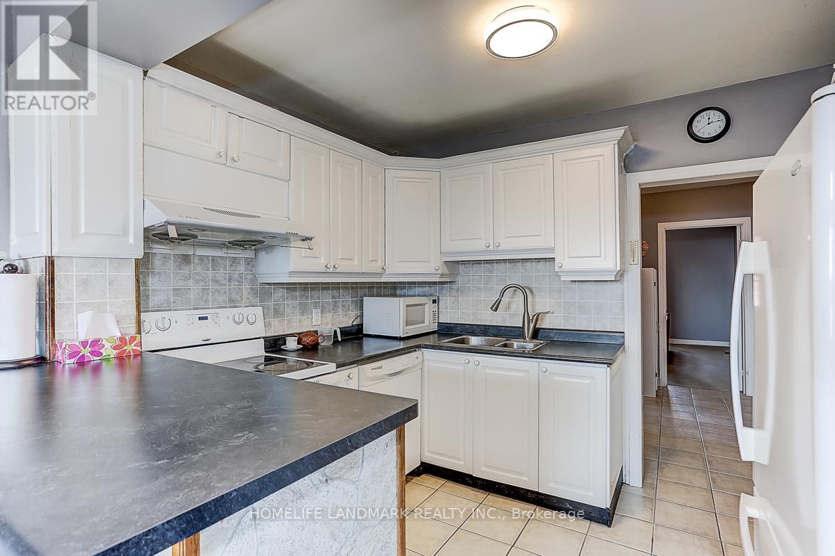 1281 Davenport Road, Toronto, Ontario  M6H 2H3 - Photo 11 - W12269285