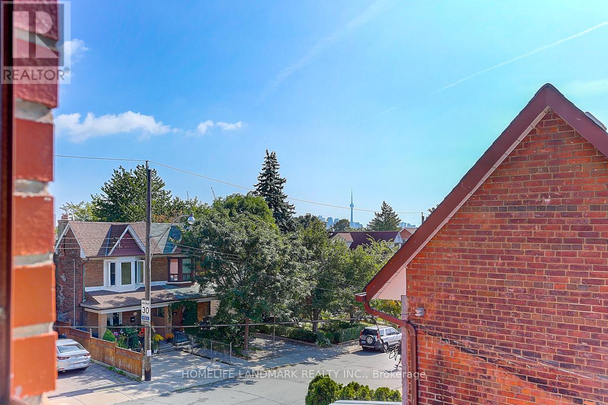 1281 Davenport Road, Toronto, Ontario  M6H 2H3 - Photo 15 - W12269294