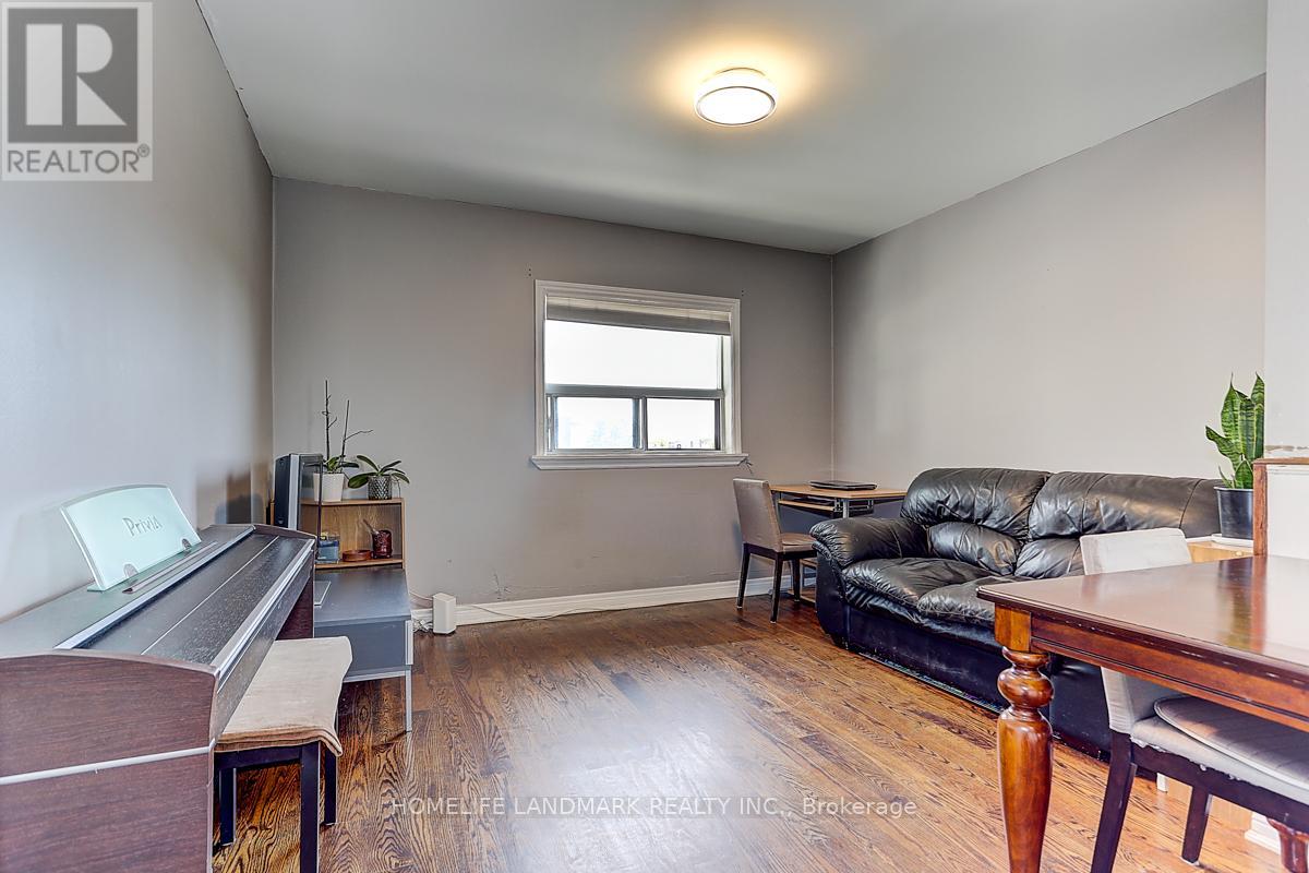 1281 Davenport Road, Toronto, Ontario  M6H 2H3 - Photo 7 - W12269294