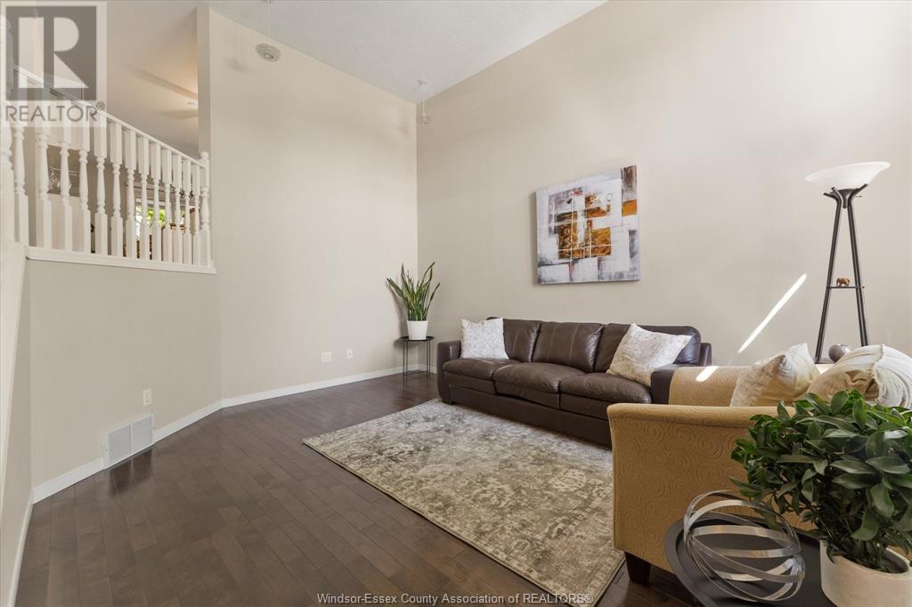 Property at 358 St. Simon STREET image 4