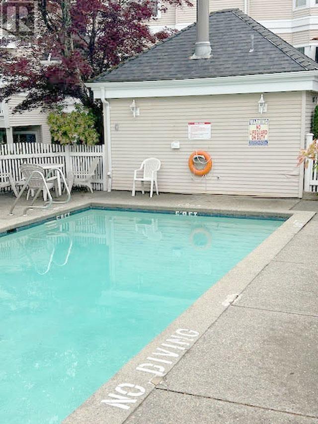 Listing Picture 22 of 24 : 9 6700 RUMBLE STREET, Burnaby / 本拿比 - 魯藝地產 Yvonne Lu Group - MLS Medallion Club Member
