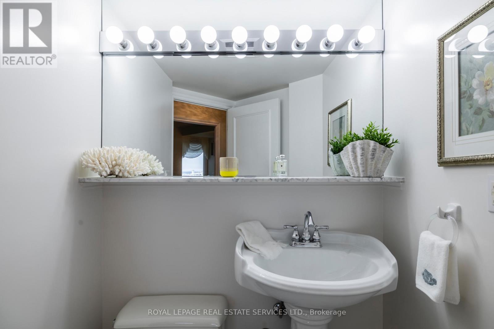 4302 - 1 Palace Pier Court, Toronto (Mimico), Ontario  M8V 3W9 - Photo 10 - W12269305
