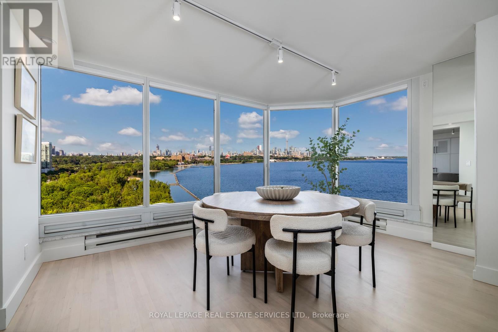 Property at 1203 - 1 PALACE PIER COURT image 4