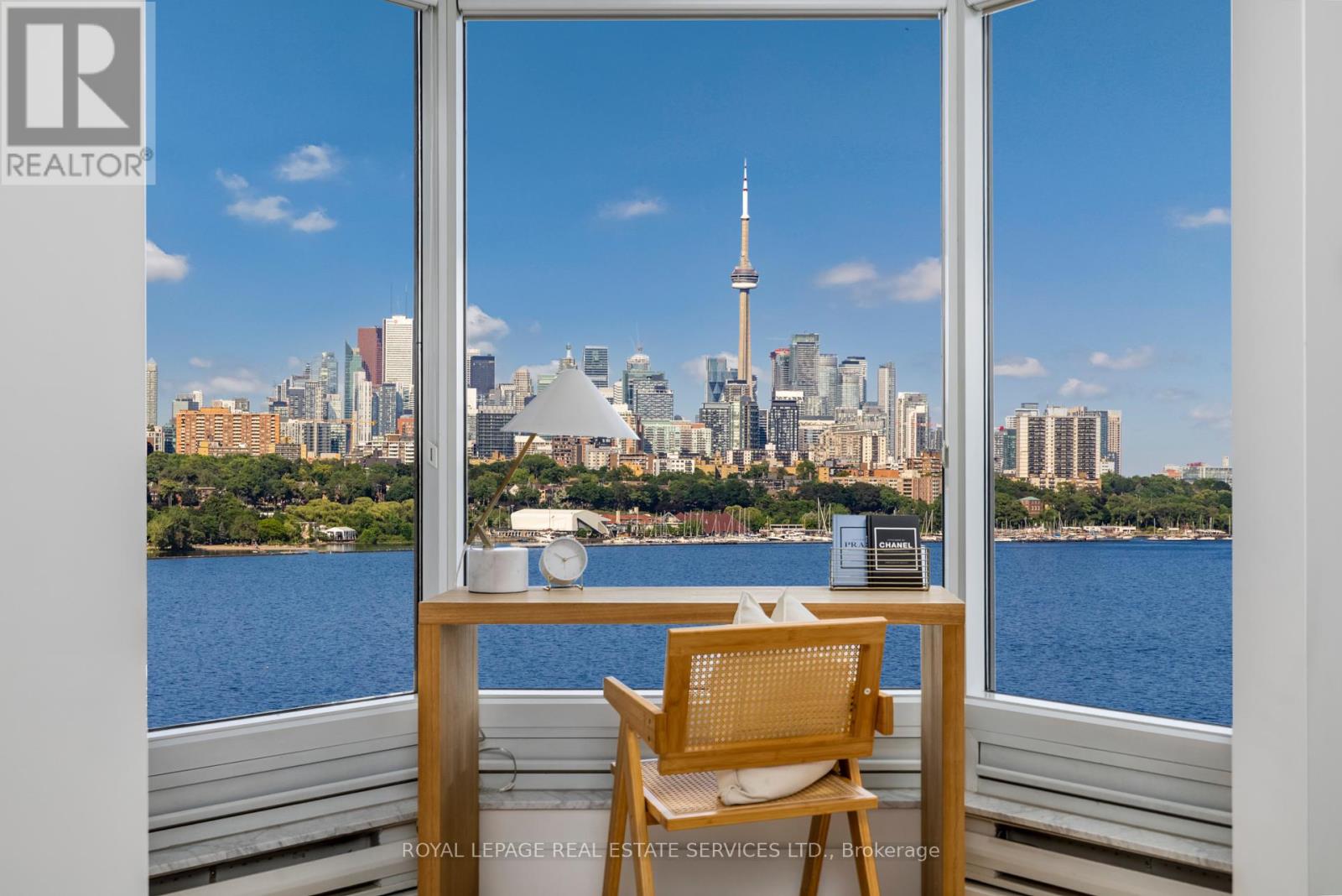 Property at 1203 - 1 PALACE PIER COURT image 5