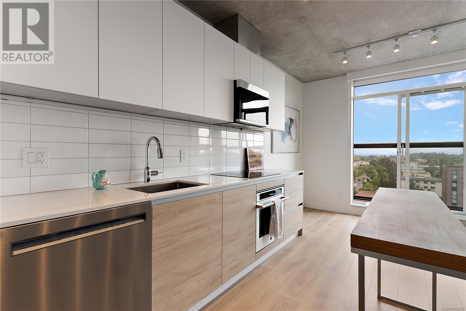 908 1097 View St, Victoria, British Columbia  V8V 3Z9 - Photo 6 - 1006507